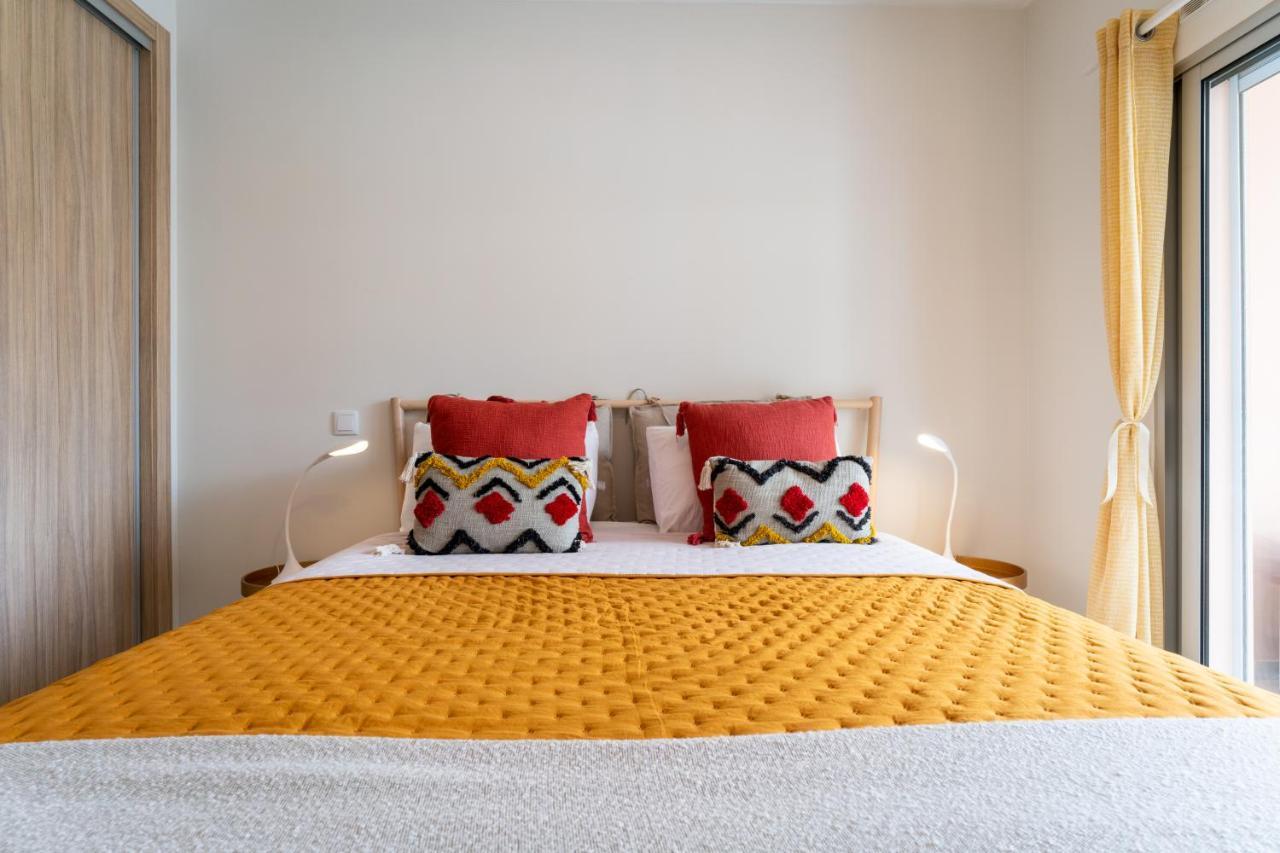 Sunny Brand New 2-Bedroom Apt - 500M From Praia Da Rocha With Ac And Pool! Portimão Zewnętrze zdjęcie
