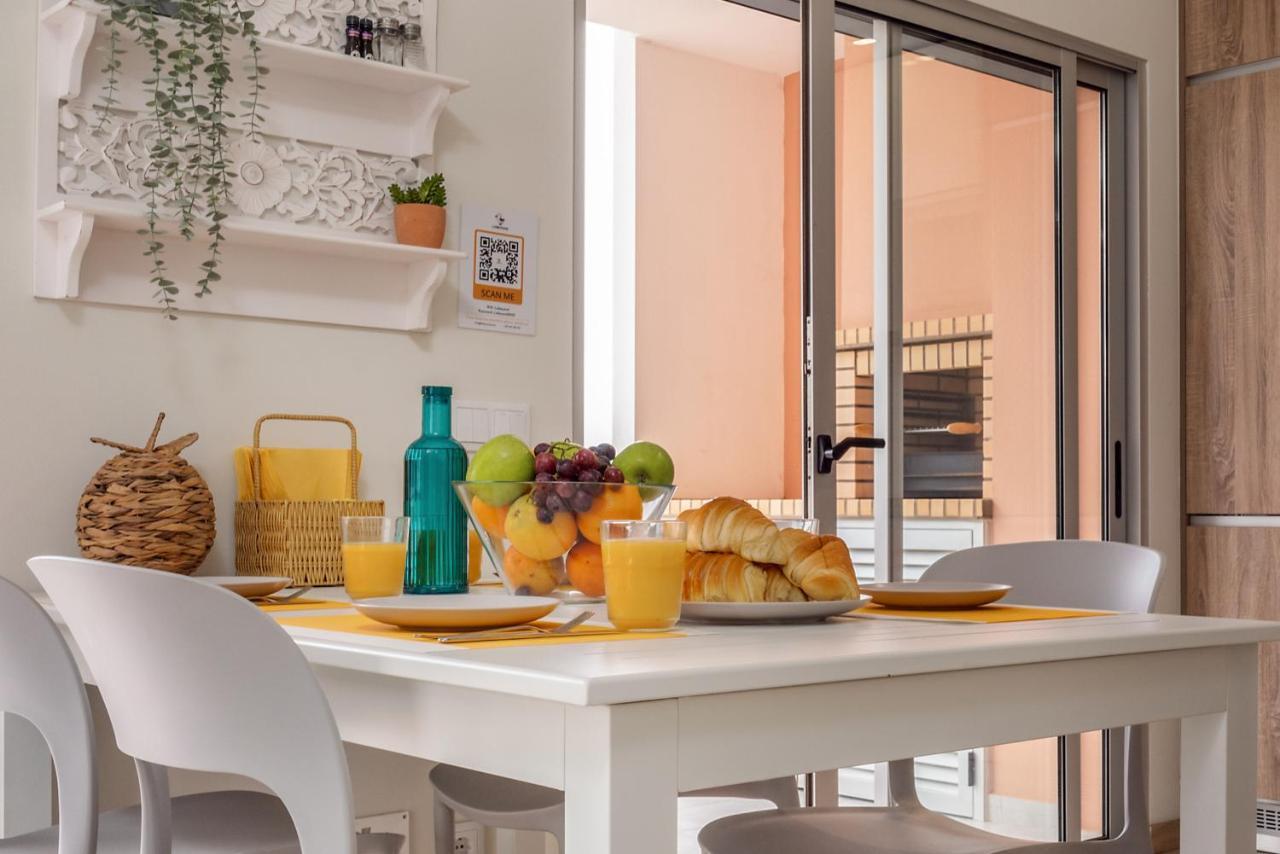 Sunny Brand New 2-Bedroom Apt - 500M From Praia Da Rocha With Ac And Pool! Portimão Zewnętrze zdjęcie
