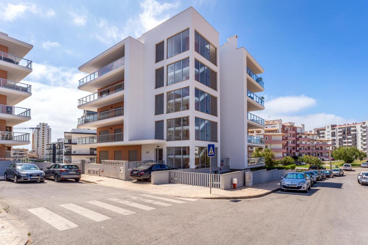 Sunny Brand New 2-Bedroom Apt - 500M From Praia Da Rocha With Ac And Pool! Portimão Zewnętrze zdjęcie