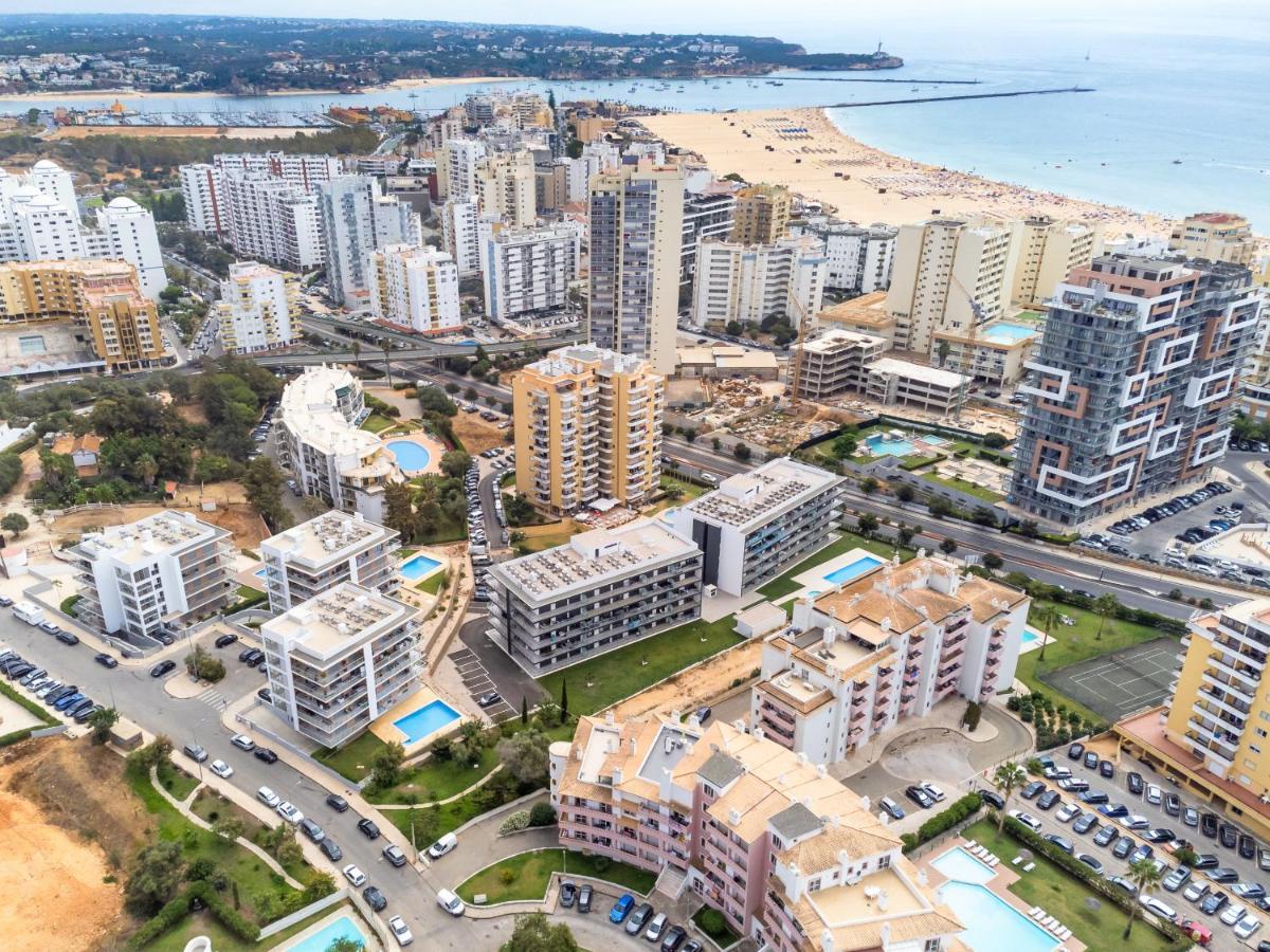 Sunny Brand New 2-Bedroom Apt - 500M From Praia Da Rocha With Ac And Pool! Portimão Zewnętrze zdjęcie