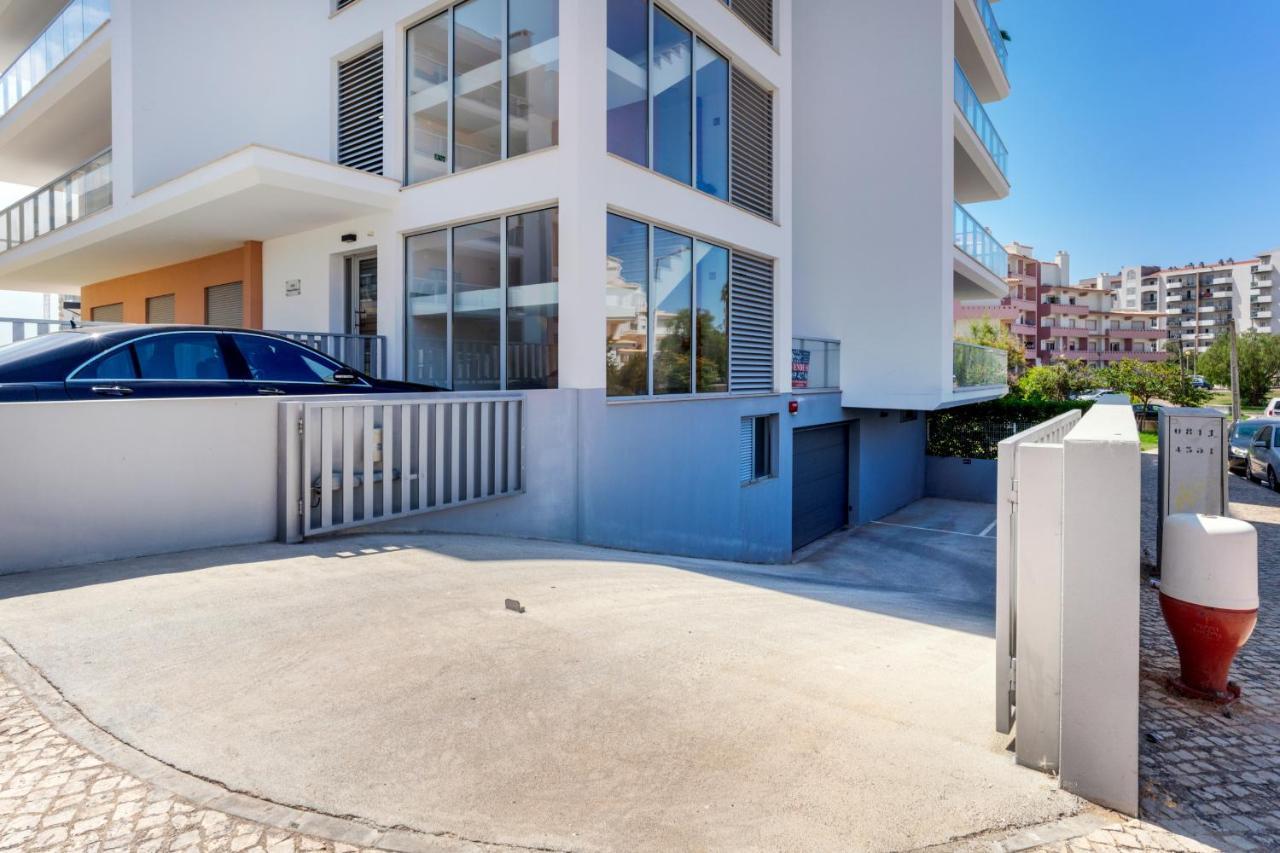 Sunny Brand New 2-Bedroom Apt - 500M From Praia Da Rocha With Ac And Pool! Portimão Zewnętrze zdjęcie