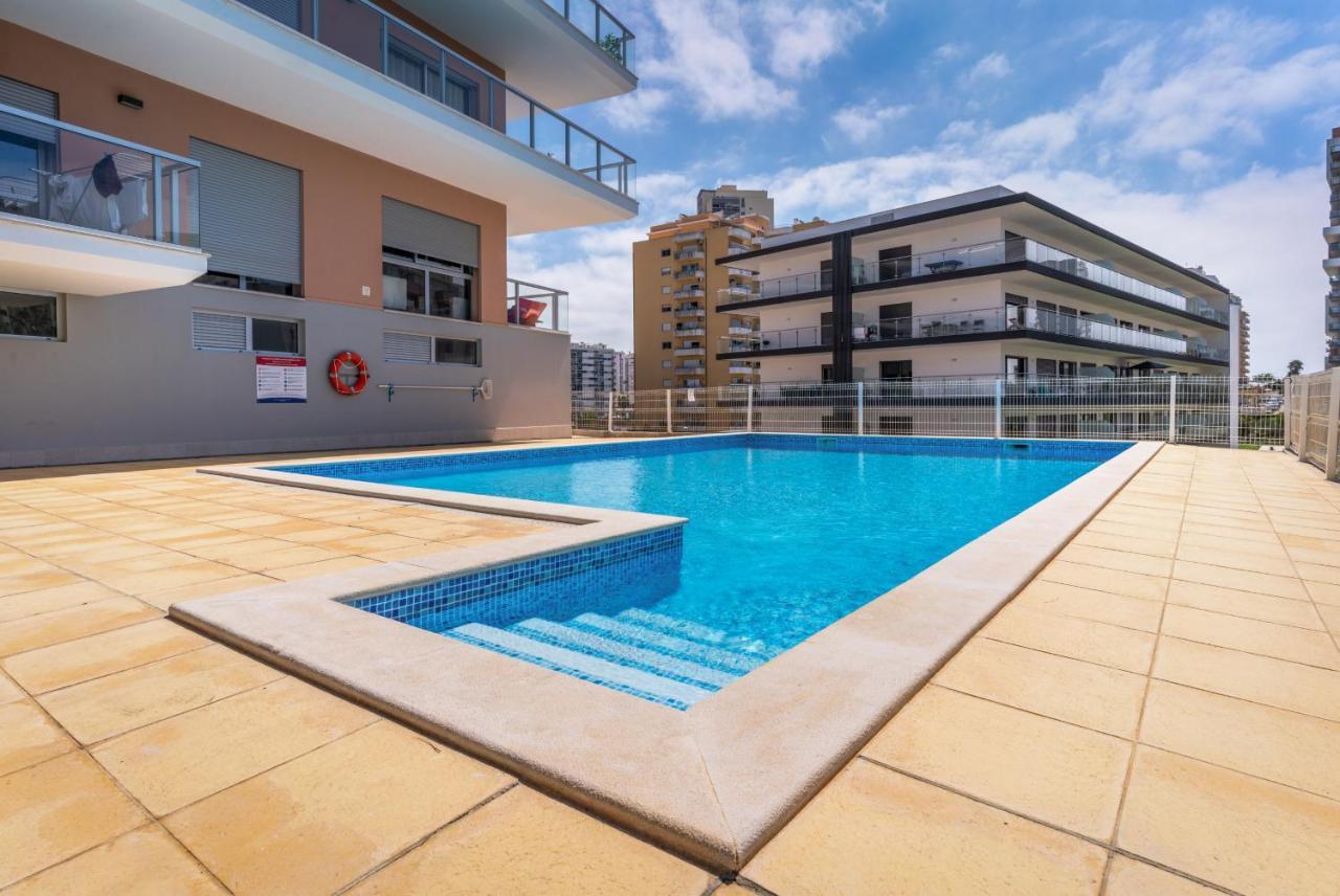 Sunny Brand New 2-Bedroom Apt - 500M From Praia Da Rocha With Ac And Pool! Portimão Zewnętrze zdjęcie